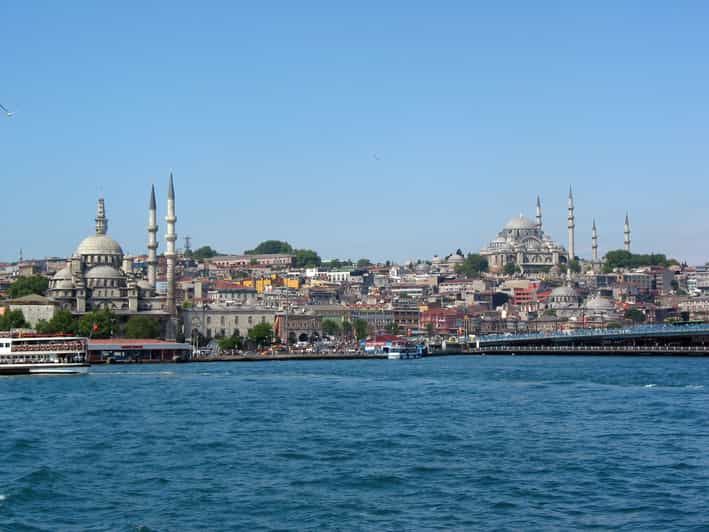 Hobby Photography Training on a Bosphorus Cruise